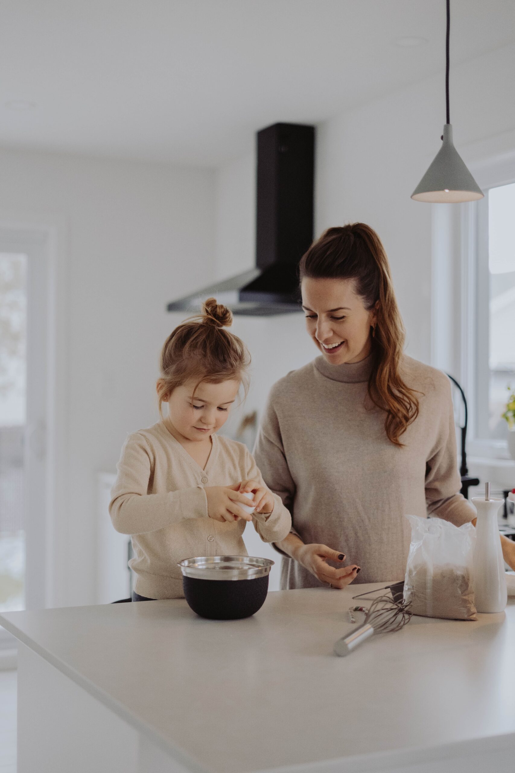 mathilde-langevin-pGZQ5f-46ic-unsplash Familienmanagerin Meilen